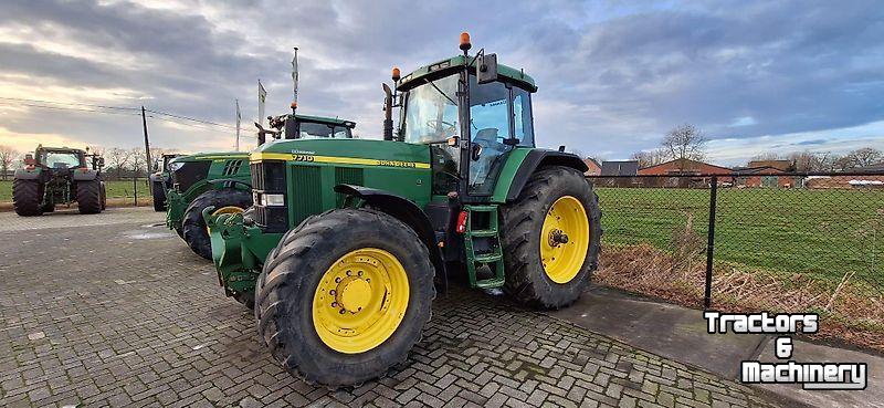 Schlepper / Traktor John Deere 7710