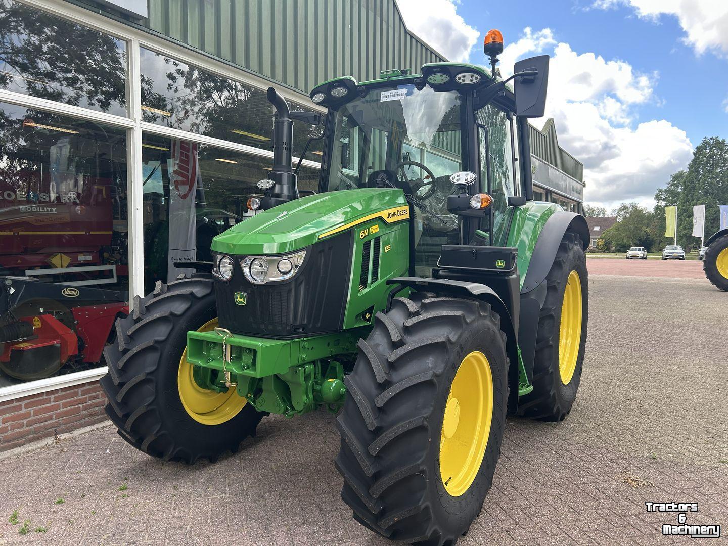 Schlepper / Traktor John Deere 6M 125