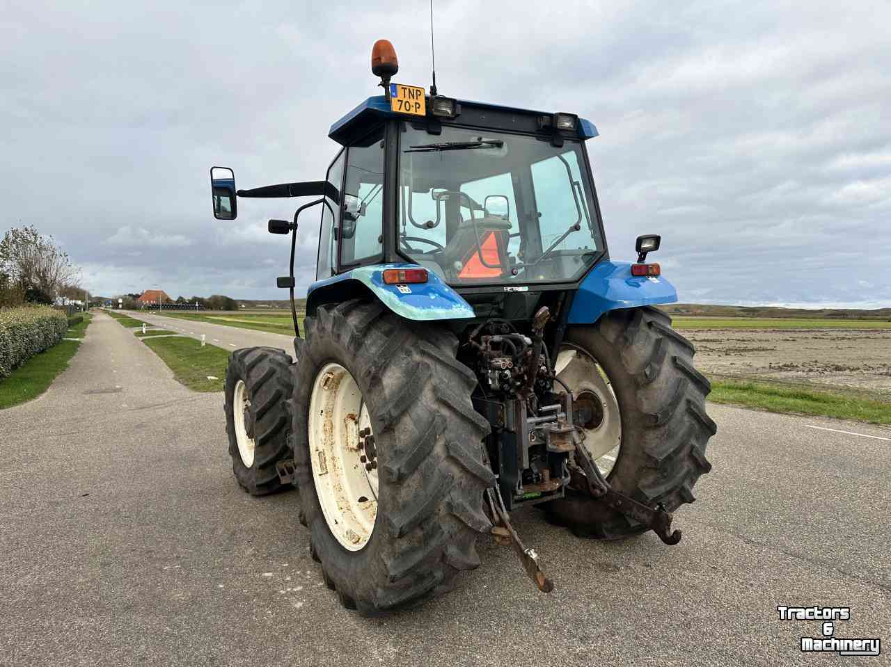 Schlepper / Traktor New Holland TS90