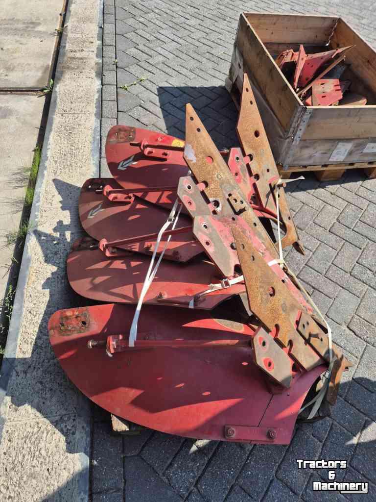 Pflüge Kverneland LB 100-200 Complete risters