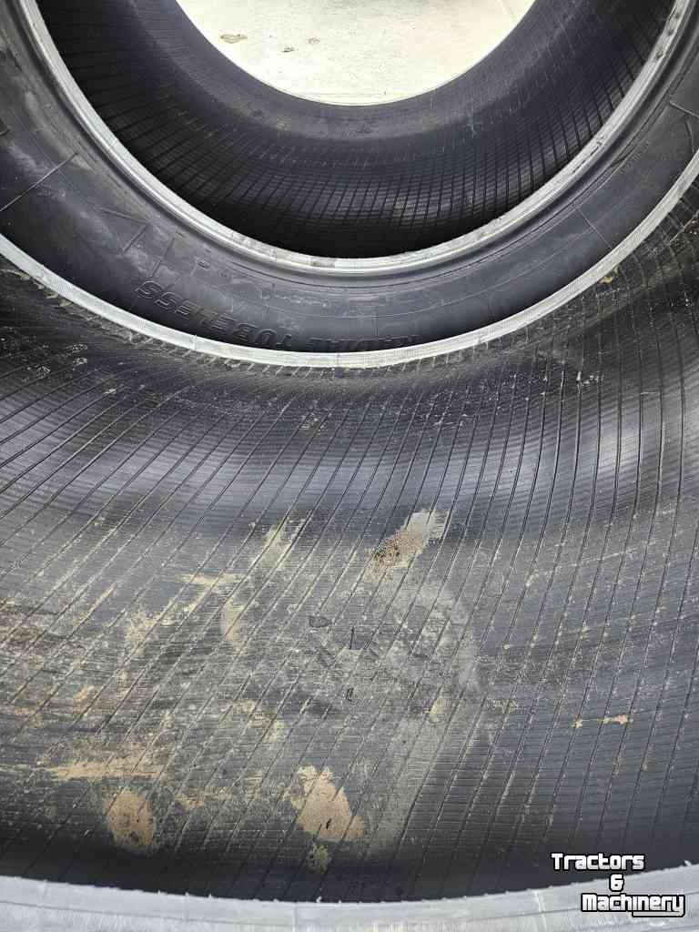 Räder, Reifen, Felgen & Distanzringe Michelin 900/60R32 MegaXbib