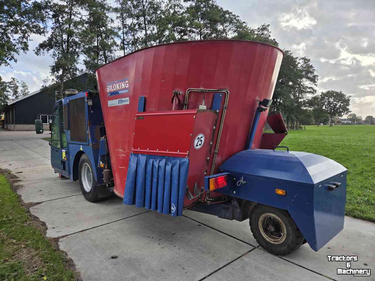 Selbstfahrende Futtermischwagen Siloking SF13 zelfrijdende voermengwagen