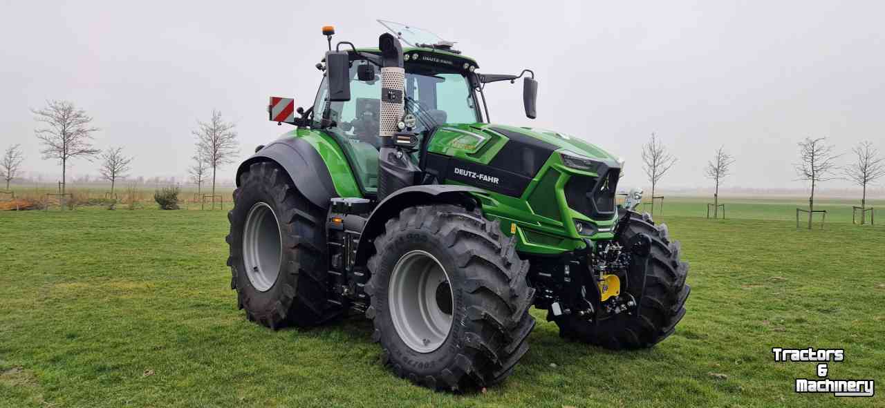 Schlepper / Traktor Deutz-Fahr Agrotron 8280 ttv