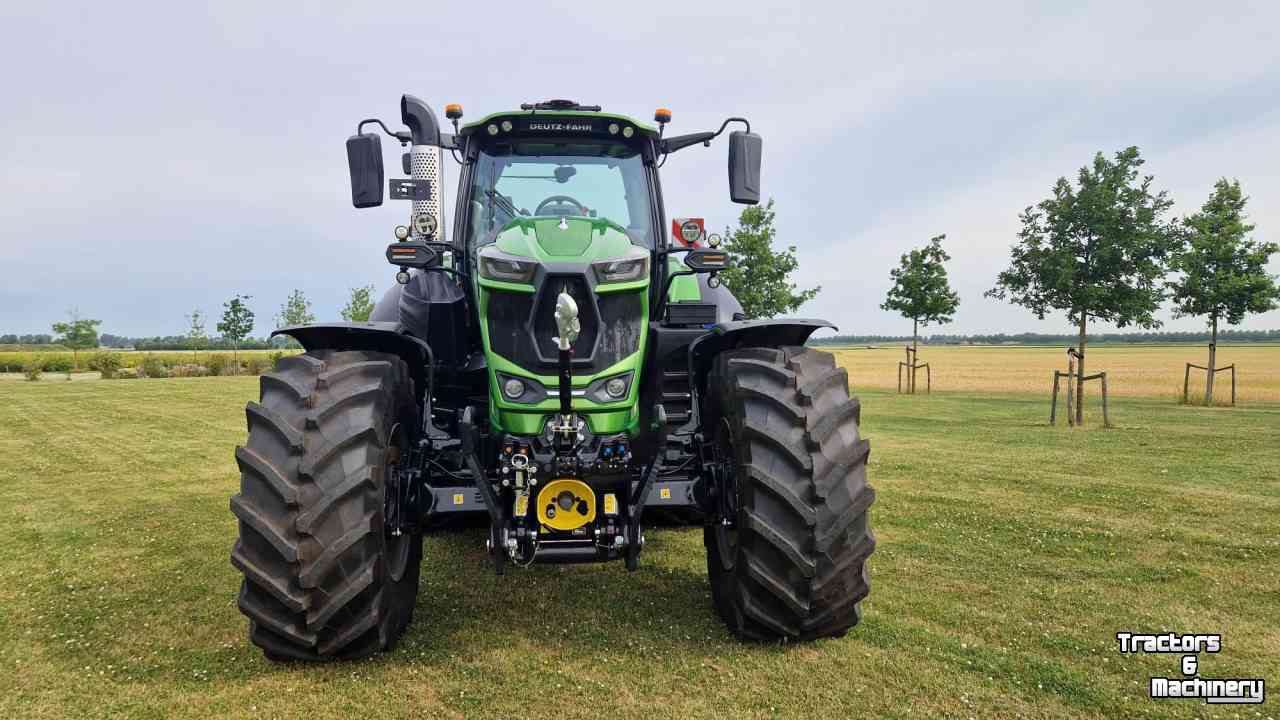 Schlepper / Traktor Deutz-Fahr Agrotron 8280 ttv