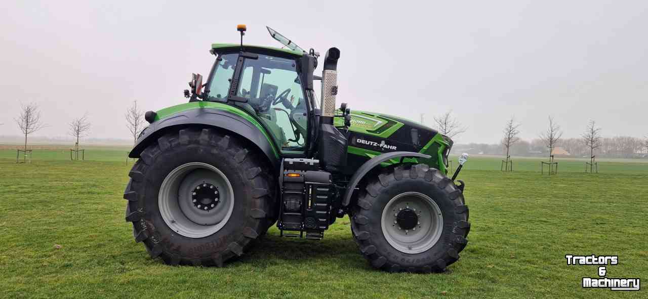 Schlepper / Traktor Deutz-Fahr Agrotron 8280 ttv