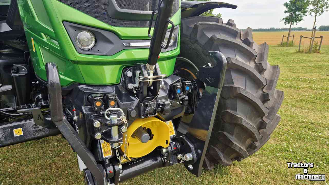 Schlepper / Traktor Deutz-Fahr Agrotron 8280 ttv