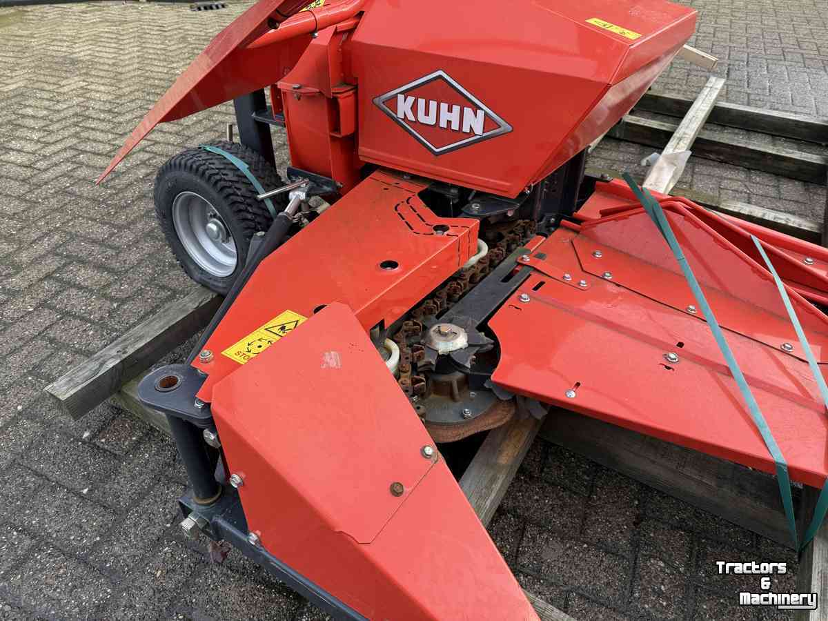 Feldhäcksler Kuhn MC 90s