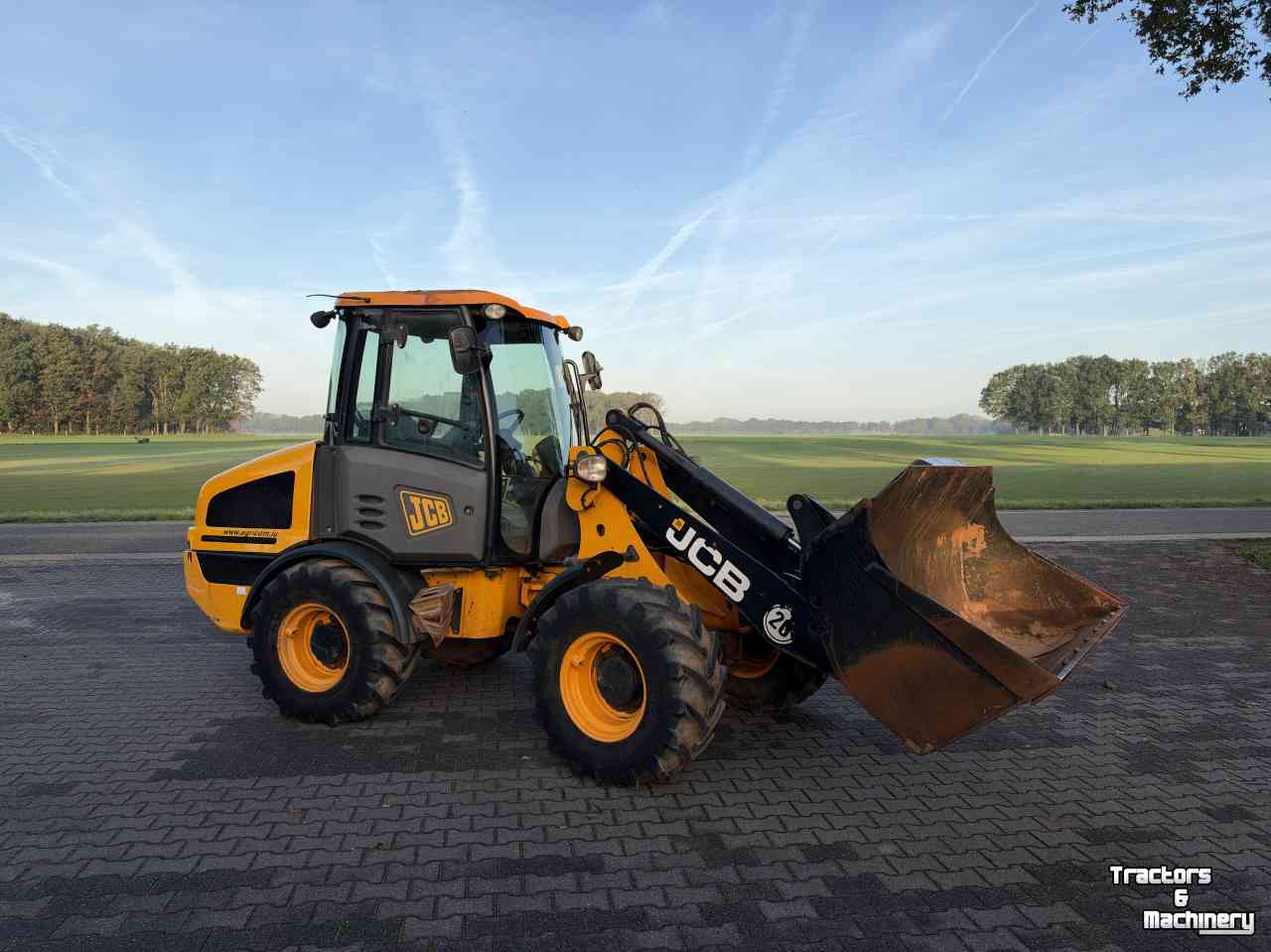 Radlader JCB 407