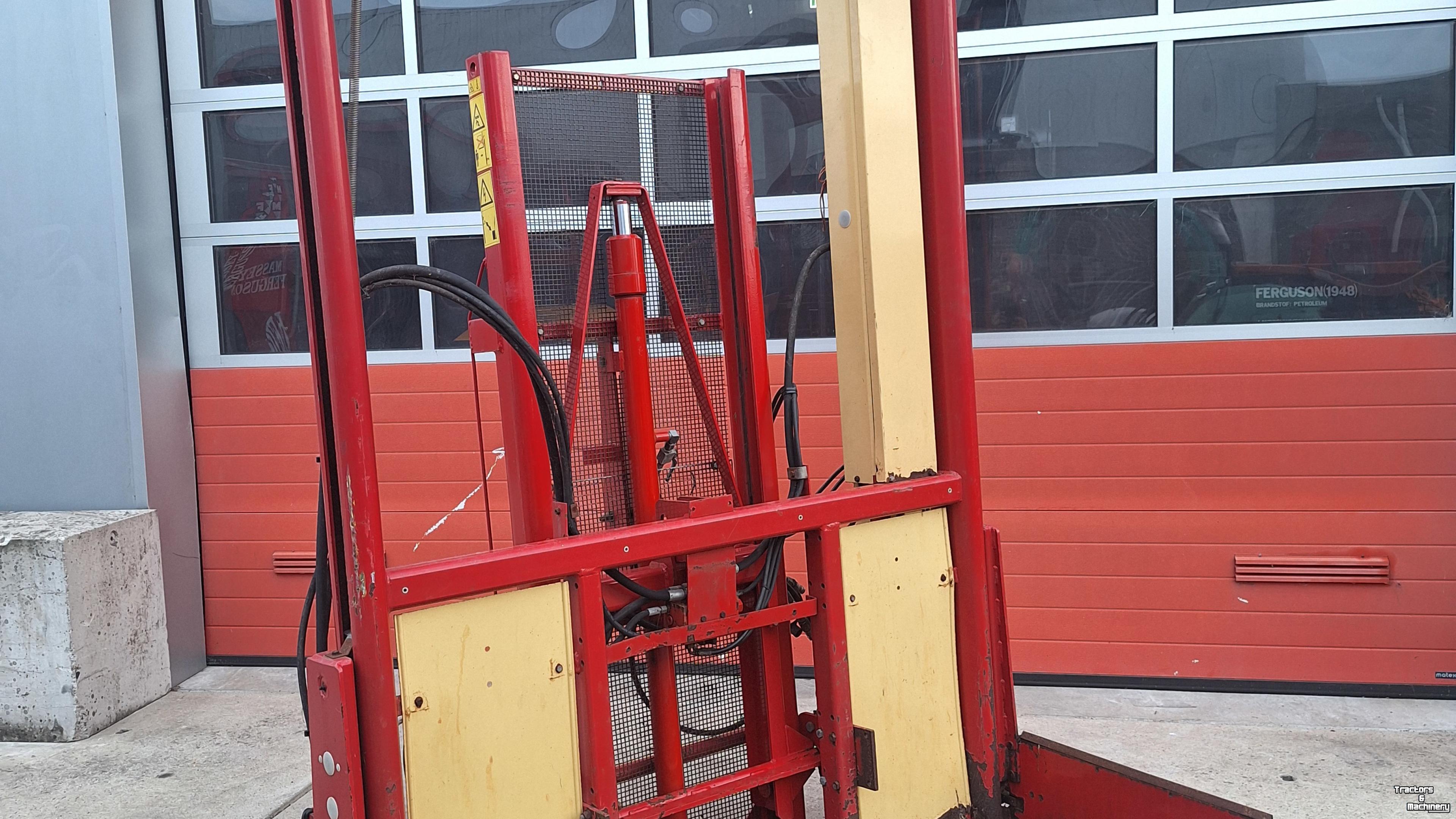 Siloblockschneider Vicon VICON UZS 195 met hefmast