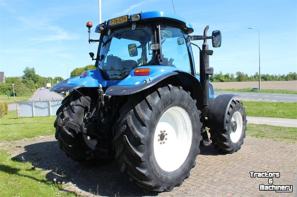 Schlepper / Traktor New Holland TS135A