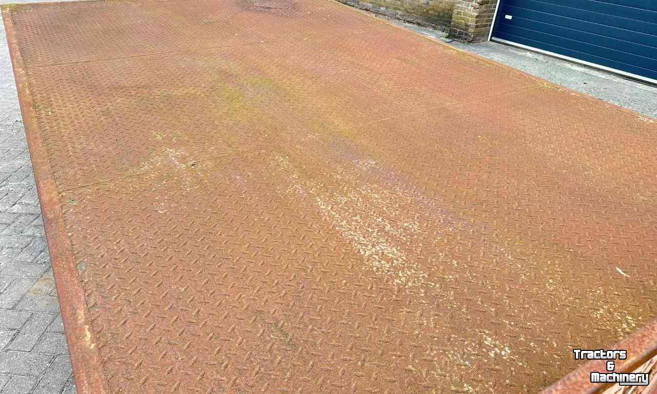 Anhänger  Landbouwwagen / Materiaalwagen / Platte wagen