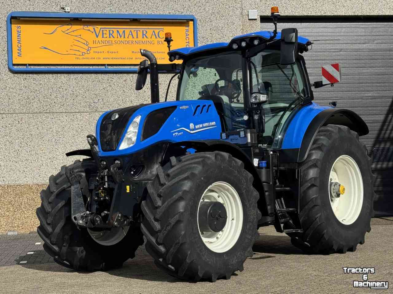 Schlepper / Traktor New Holland T7.260PLMI vario Stage V Fronthef+PTO Lucht Hydr. rem GPS 56km