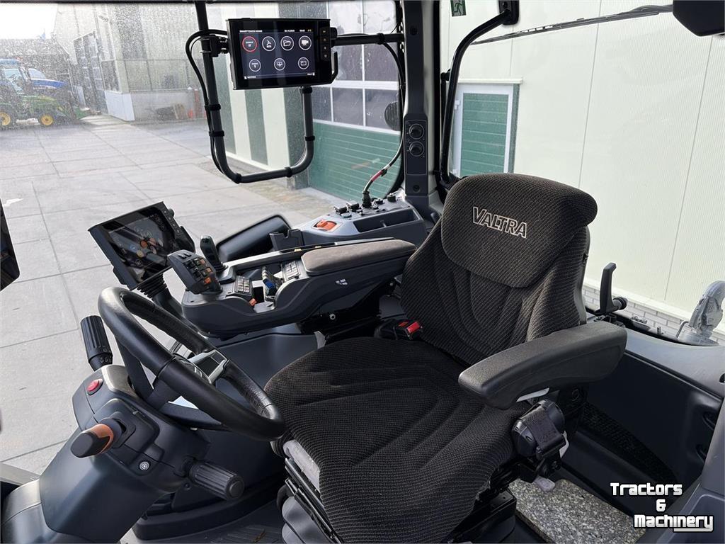 Schlepper / Traktor Valtra N175 Direct