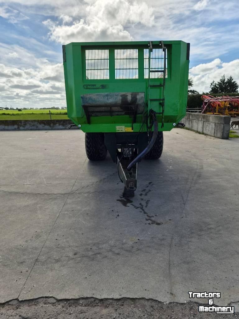 Kipper Miedema HST150 kipper