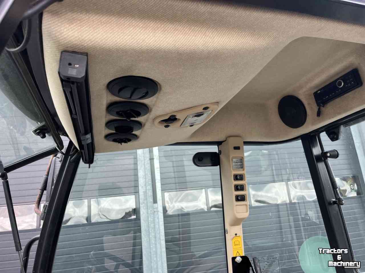 Schlepper / Traktor John Deere 5615 v