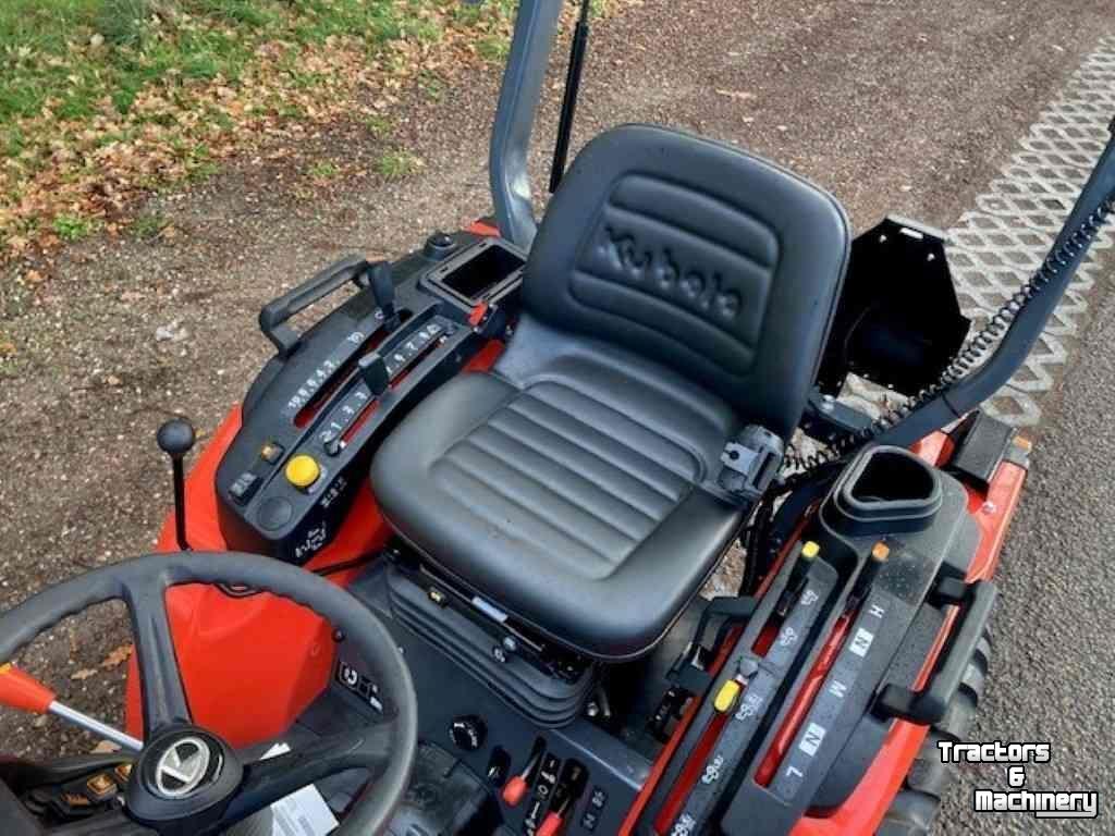 Obsttraktor Kubota LX-401
