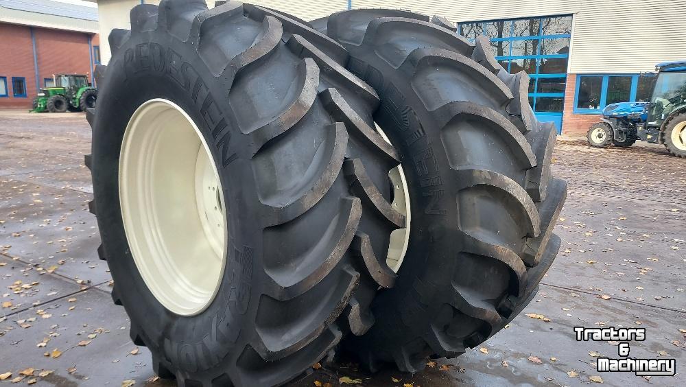 Räder, Reifen, Felgen & Distanzringe Vredestein 710/70R38