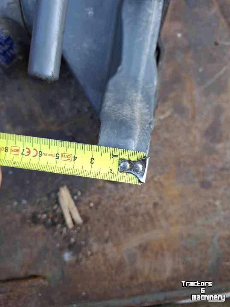 Gebrauchte Teile für Traktoren Fendt Trekbek trekhaak Rockinger 810d1240c fendt john deere