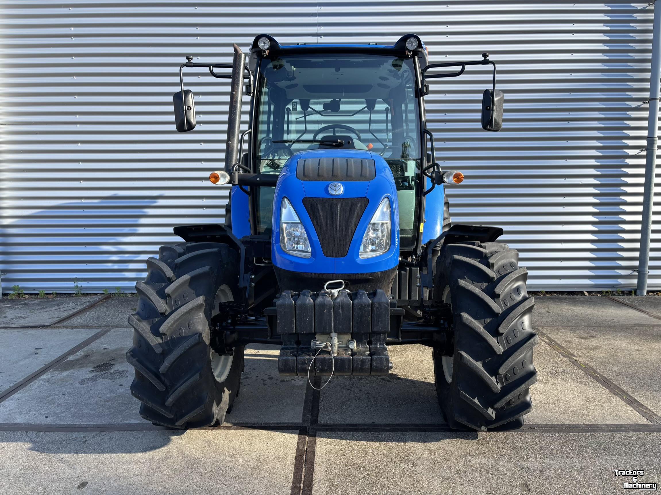 Schlepper / Traktor New Holland T4S.75