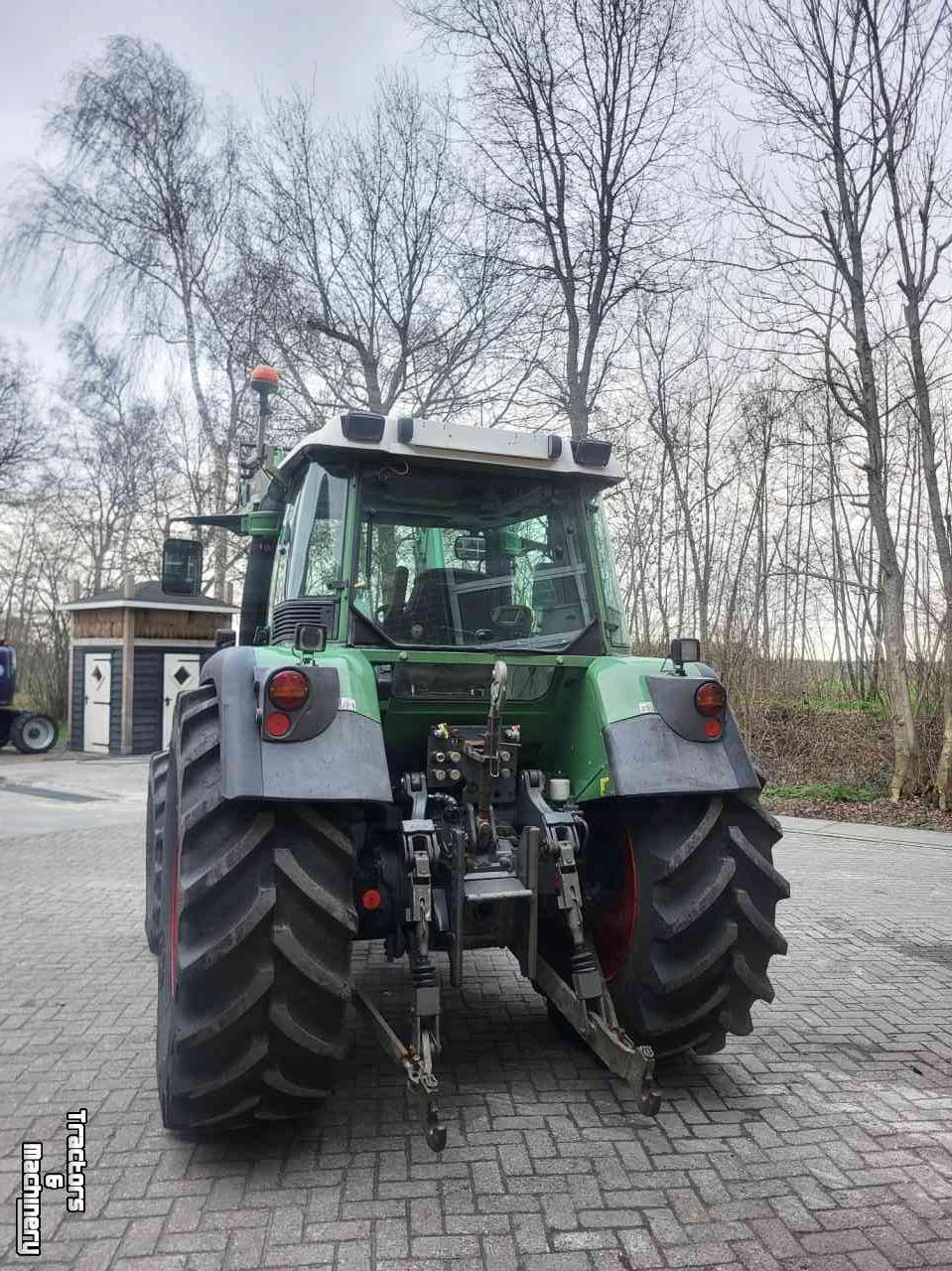 Schlepper / Traktoren Fendt 411 Vario    412