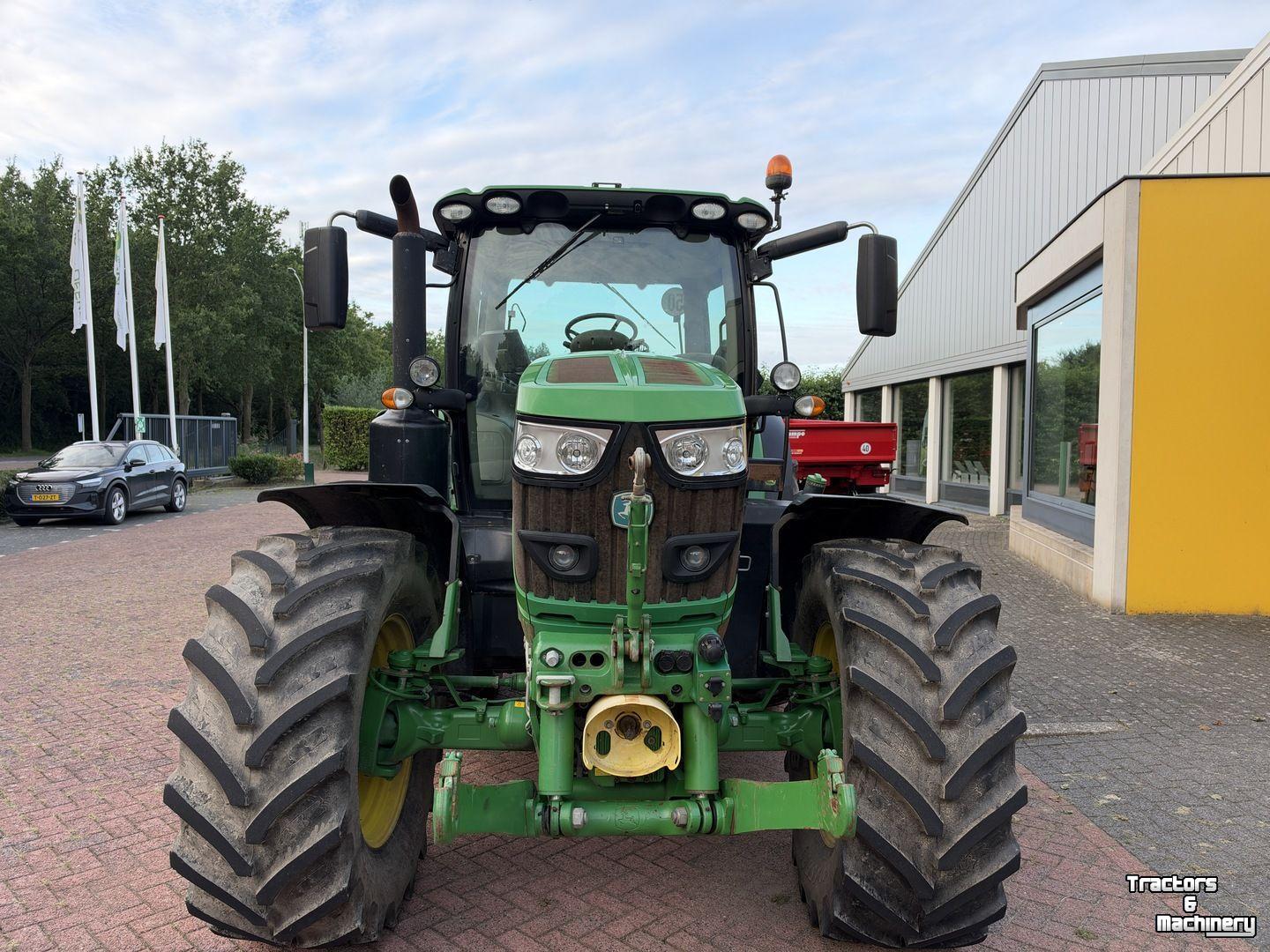 Schlepper / Traktor John Deere 6155R