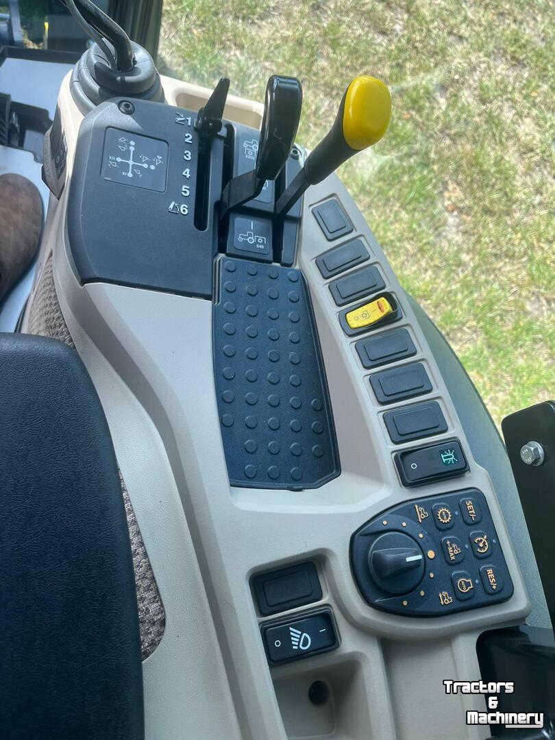 Obsttraktor John Deere 3046R