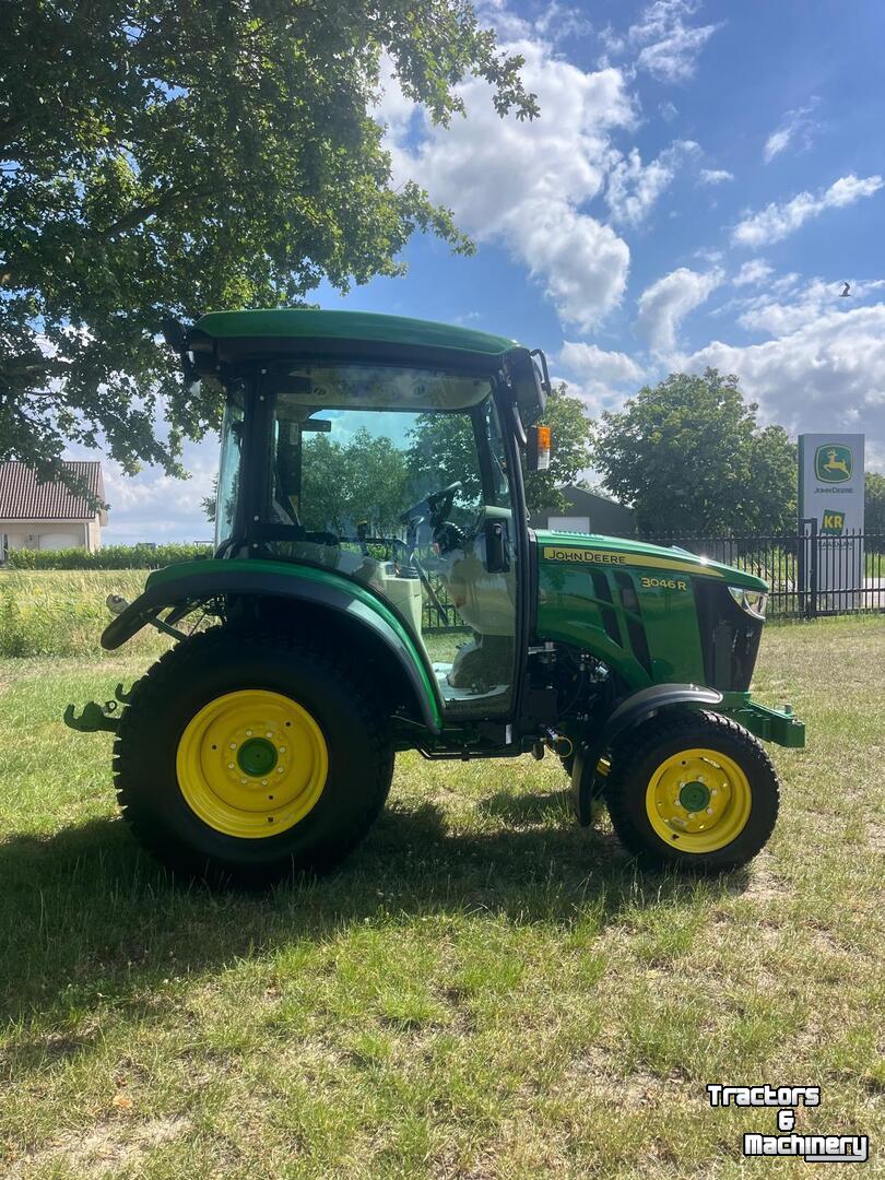 Obsttraktor John Deere 3046R