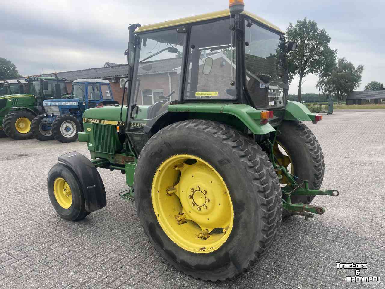 Schlepper / Traktor John Deere 1640 MC-1 CAB.