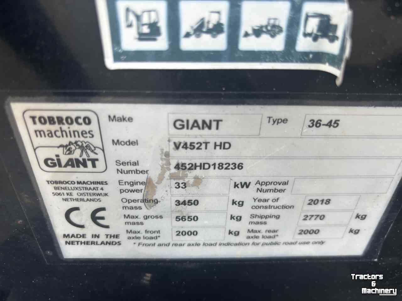 Radlader Giant V452T HD