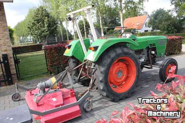 Gartentraktoren Deutz D3006 2WD Tractor + Suire 1.80 Maaier/Bloter