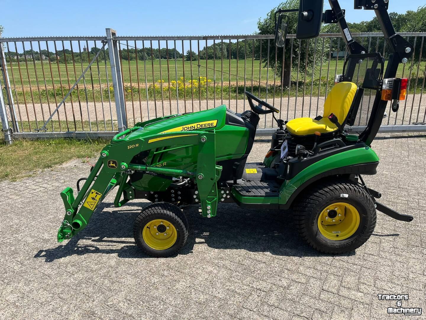Obsttraktor John Deere 1026R