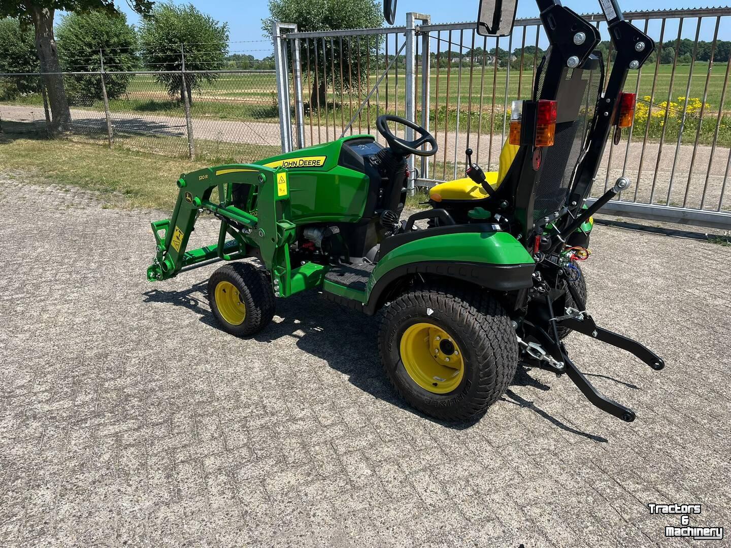 Obsttraktor John Deere 1026R