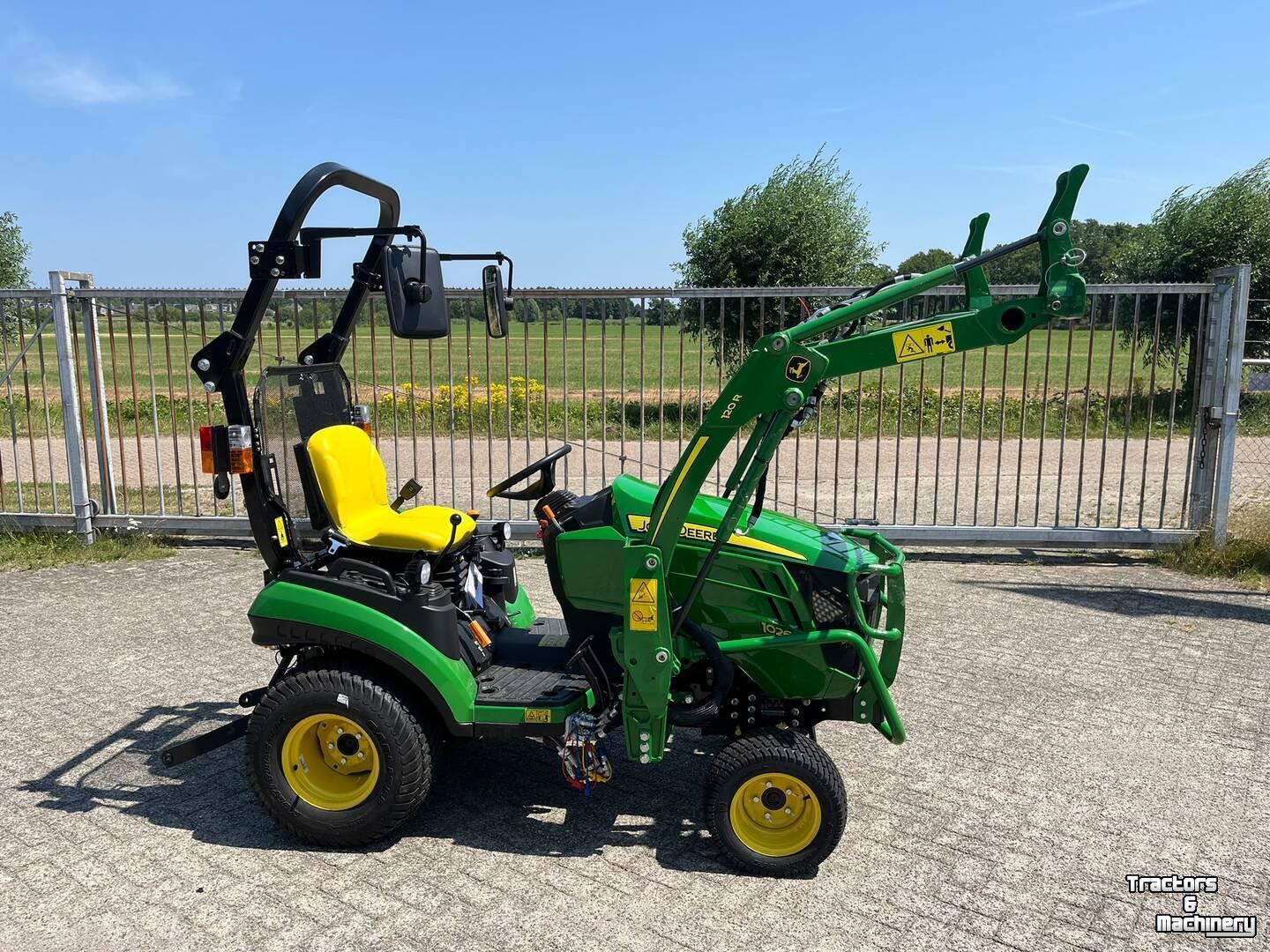 Obsttraktor John Deere 1026R