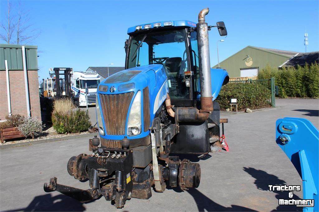 Schlepper / Traktor New Holland T8000 Series