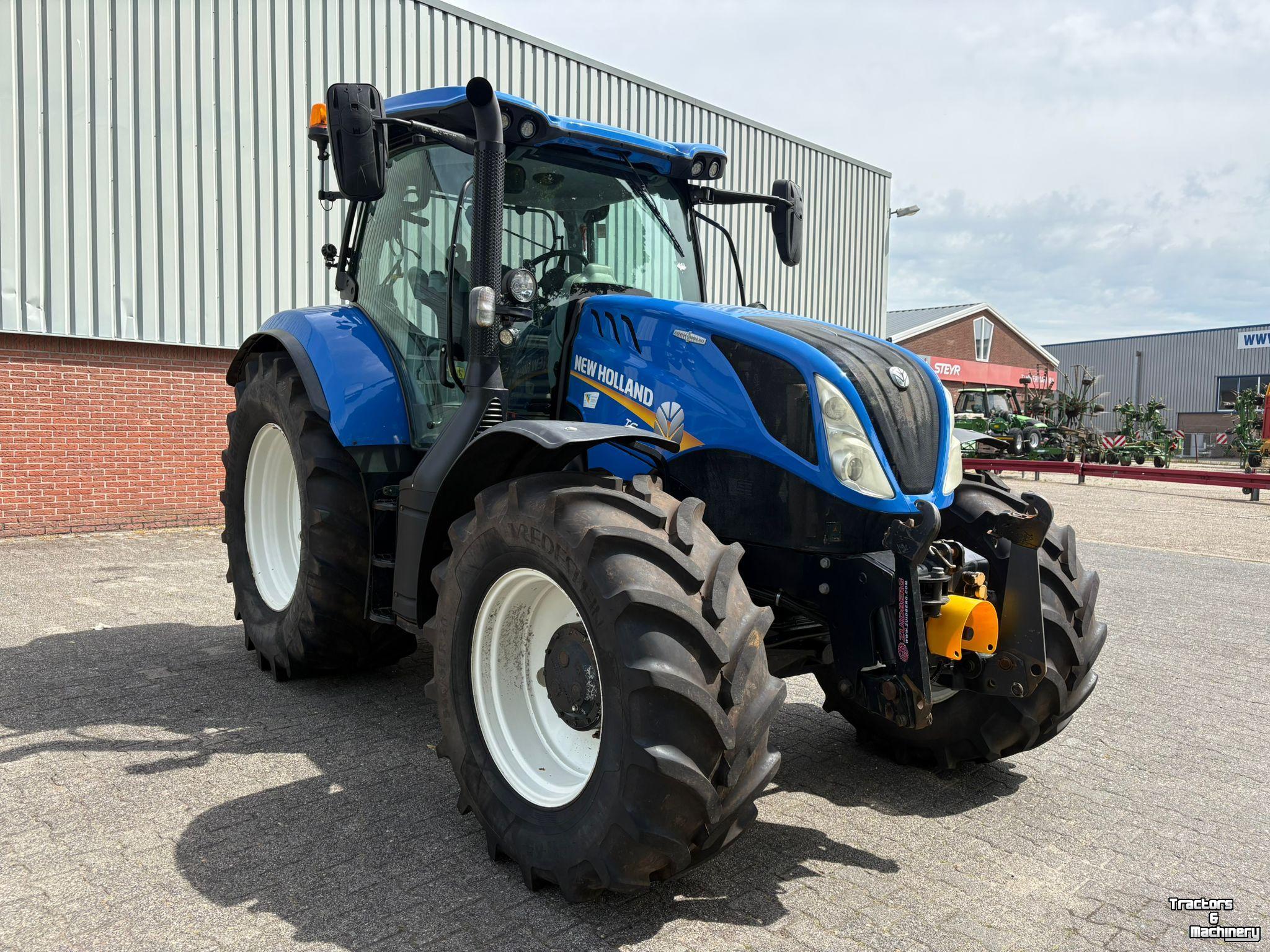 Schlepper / Traktor New Holland T6.155 AutoCommand