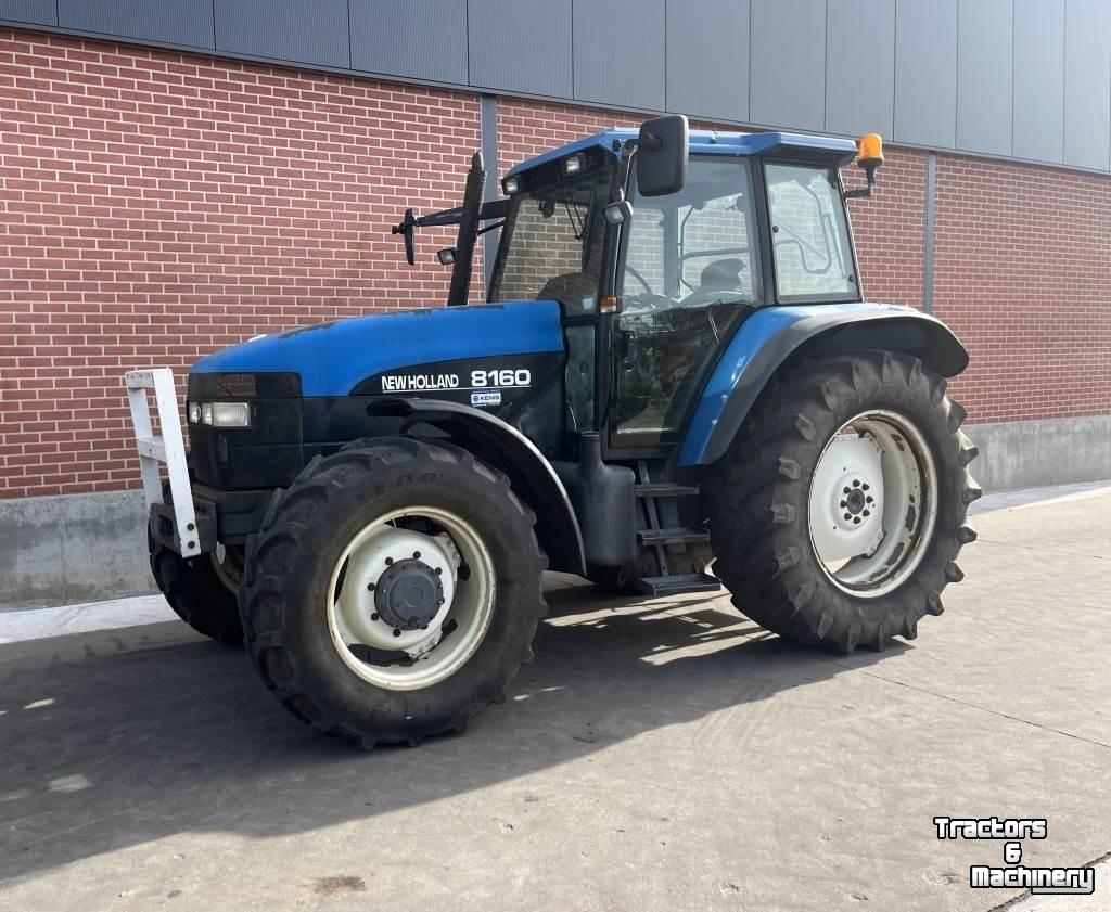 Schlepper / Traktor New Holland 8160