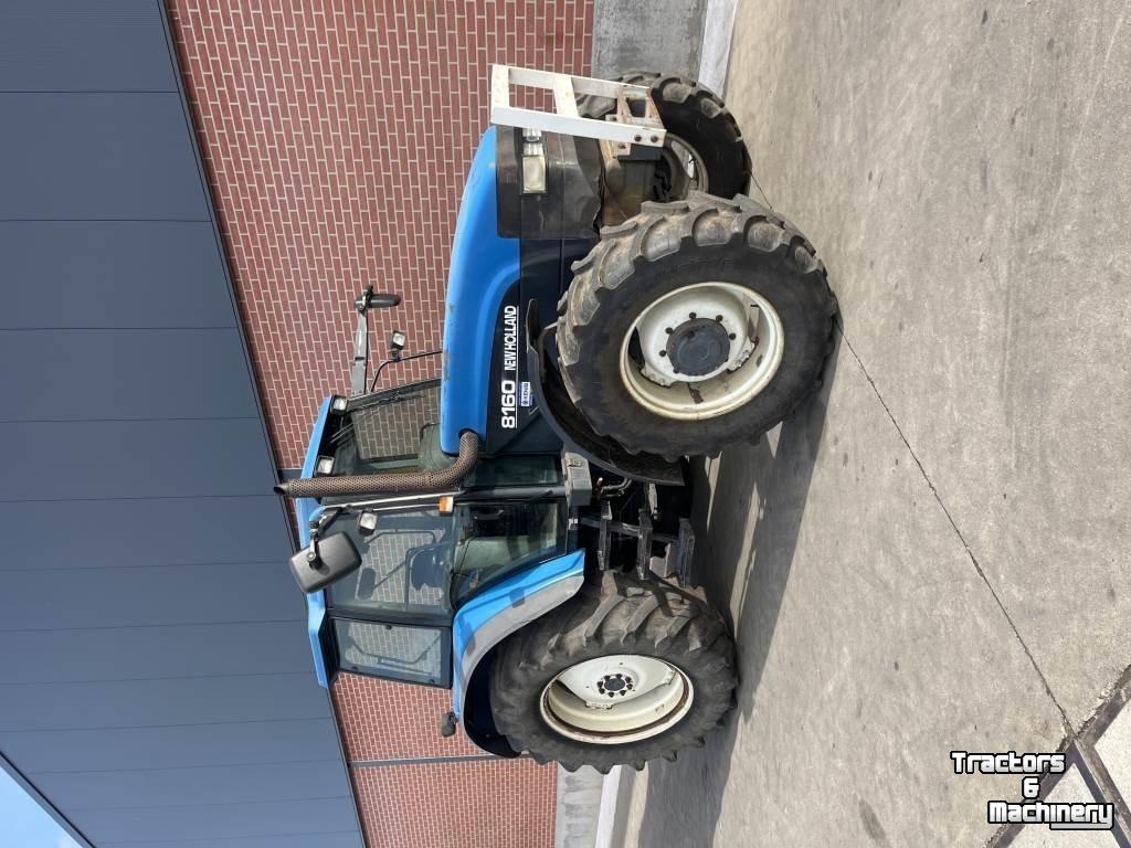 Schlepper / Traktor New Holland 8160
