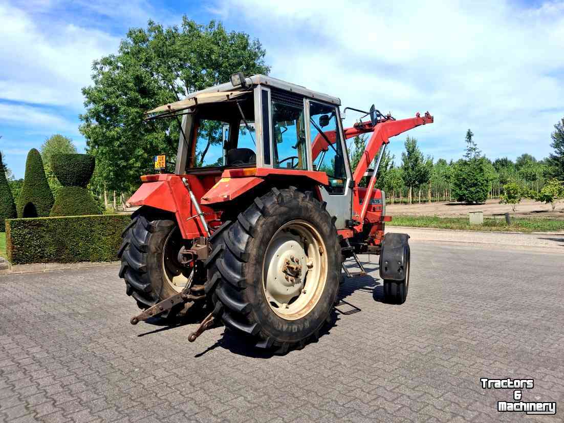 Schlepper / Traktor Massey Ferguson 675