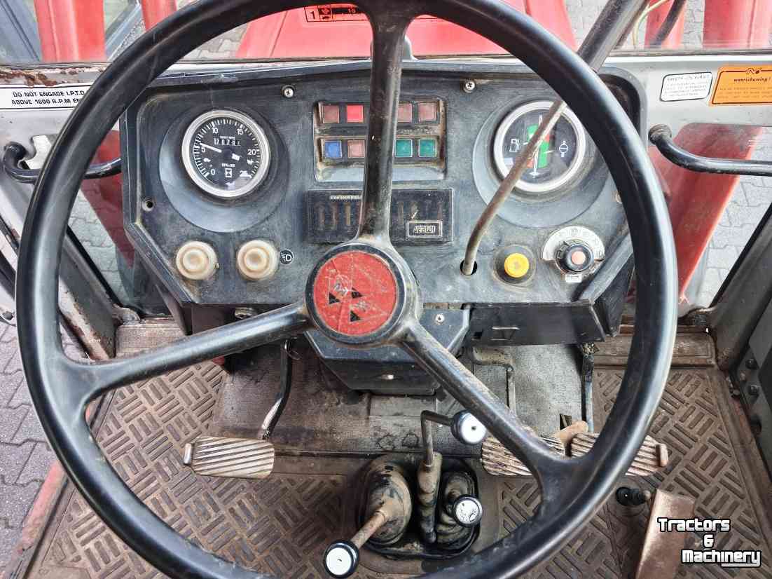 Schlepper / Traktor Massey Ferguson 675