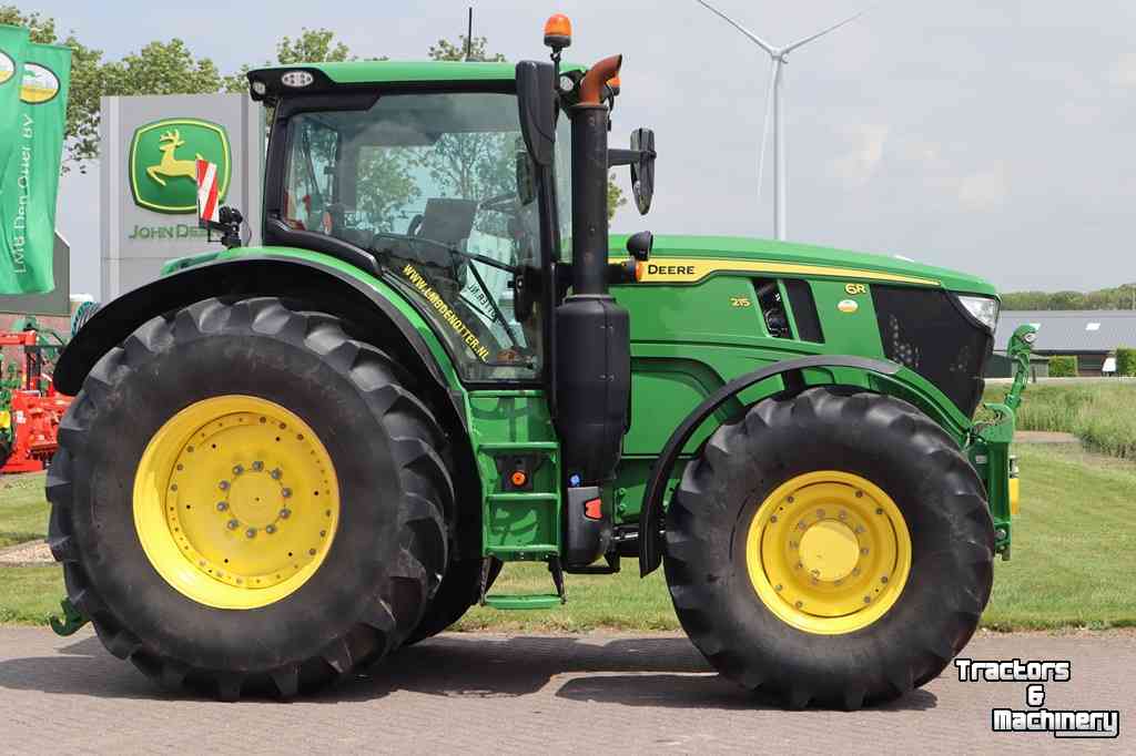 Schlepper / Traktor John Deere 6R 215