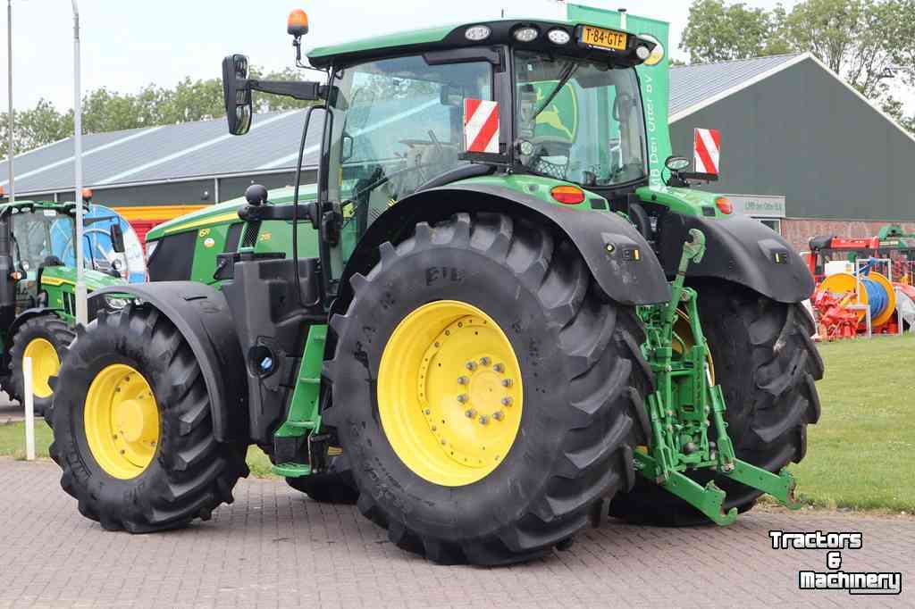 Schlepper / Traktor John Deere 6R 215