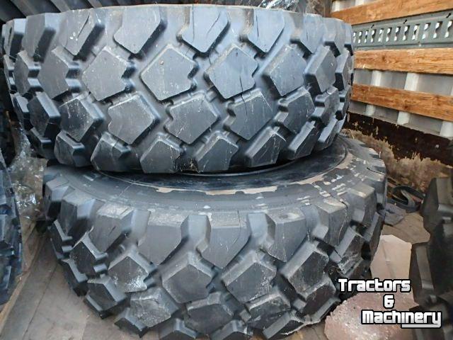 Räder, Reifen, Felgen & Distanzringe  335/80R20 8 gaats velg