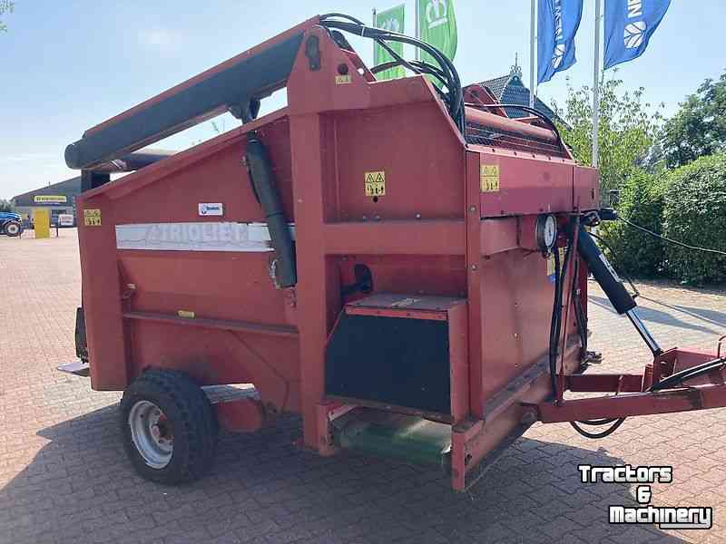 Selbstladender Futterverteilwagen Trioliet UKW 5000