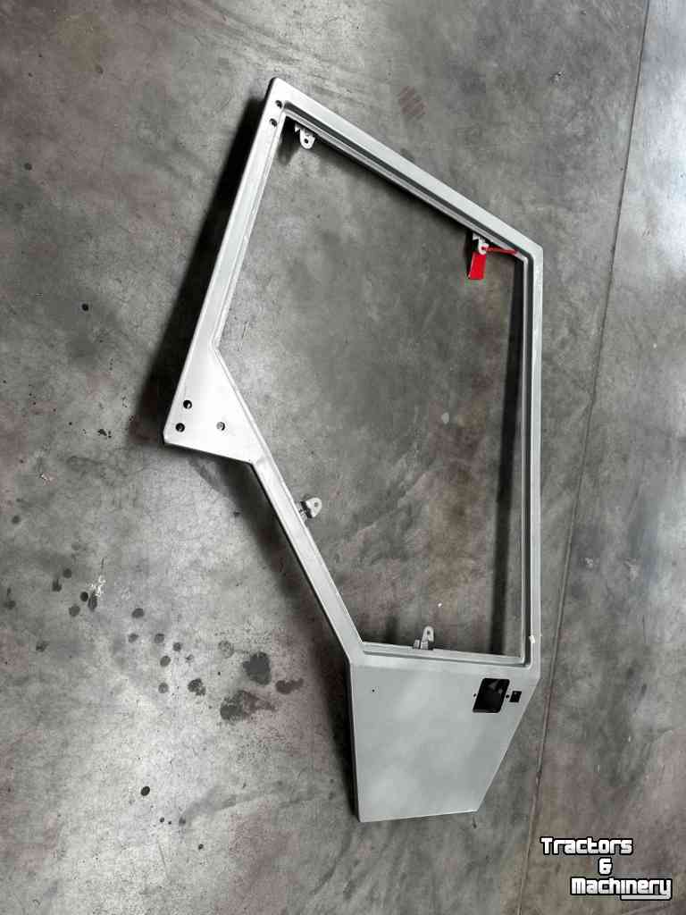 Sonstiges Traktoren und Zubehör Massey Ferguson Deur (rechts) MF 3000 serie