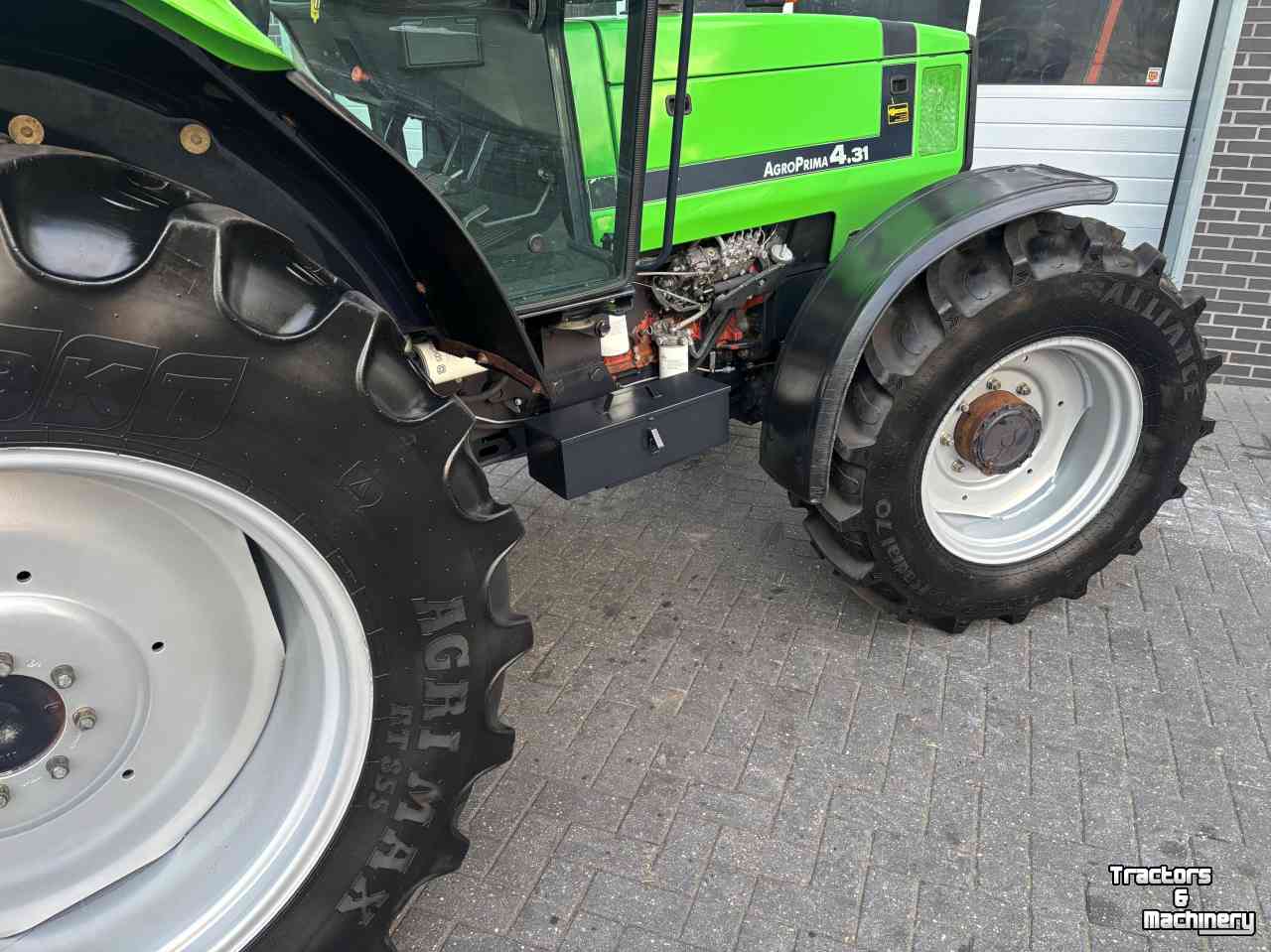 Schlepper / Traktor Deutz-Fahr DX 4.31 4wd