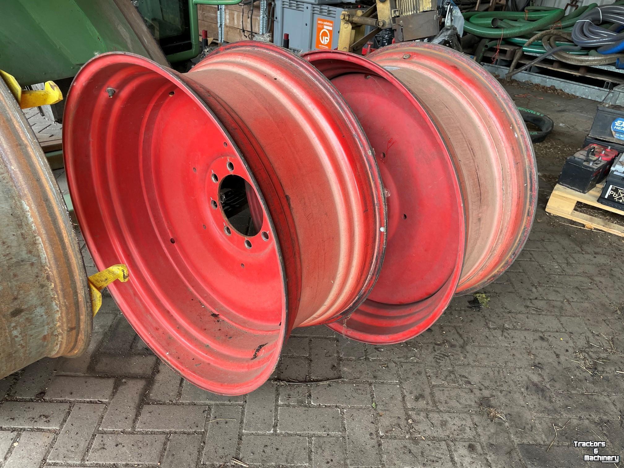 Schlepper / Traktor Fendt Set 16x38 ET-112 velgen