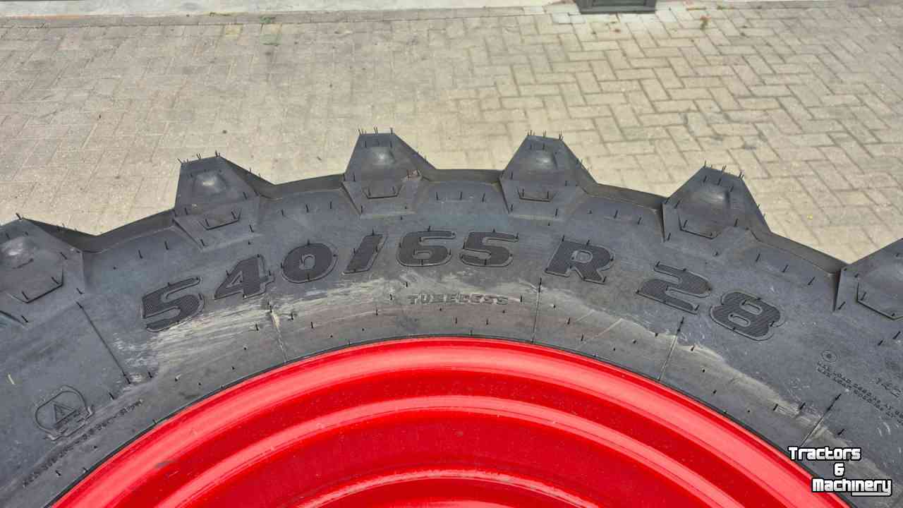 Räder, Reifen, Felgen & Distanzringe Trelleborg 540/65R28 NEW 100% + 650/65R38 NEW 100%