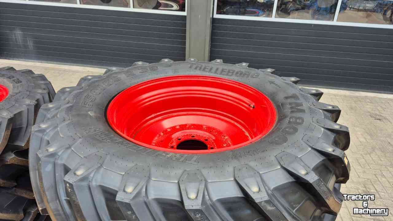 Räder, Reifen, Felgen & Distanzringe Trelleborg 540/65R28 NEW 100% + 650/65R38 NEW 100%
