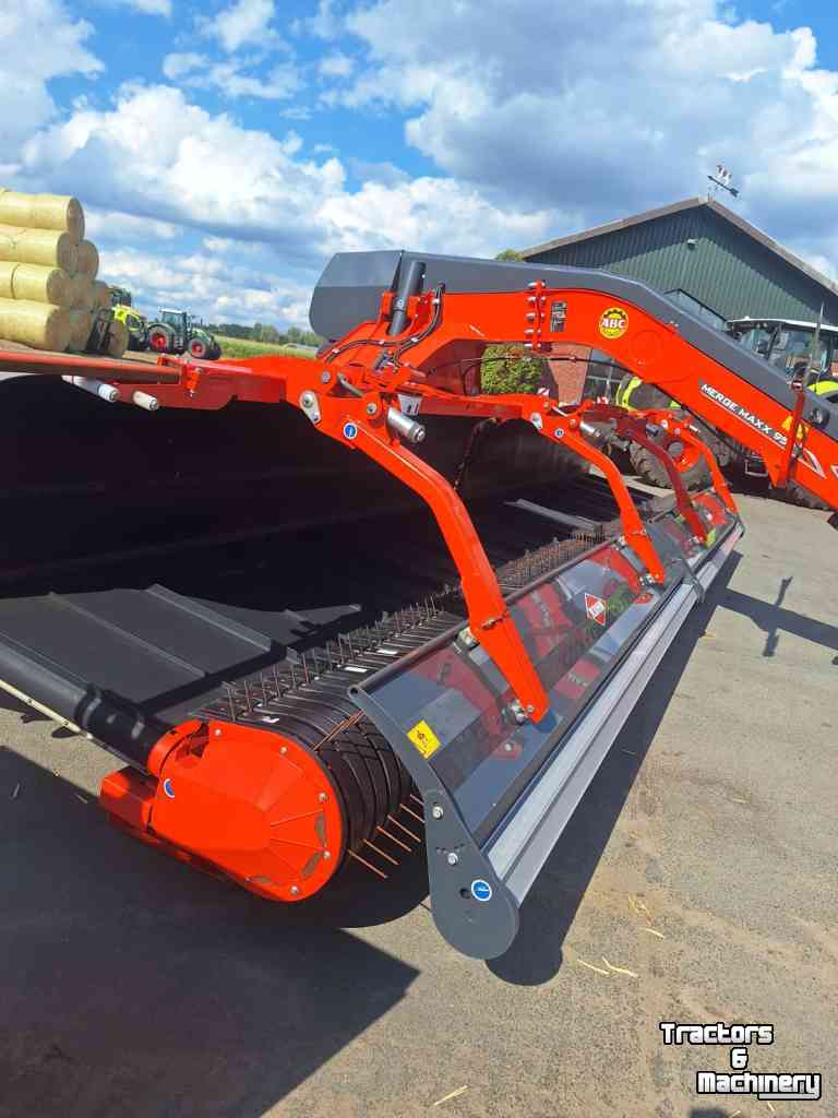 Schwader Kuhn Merge Maxx 950