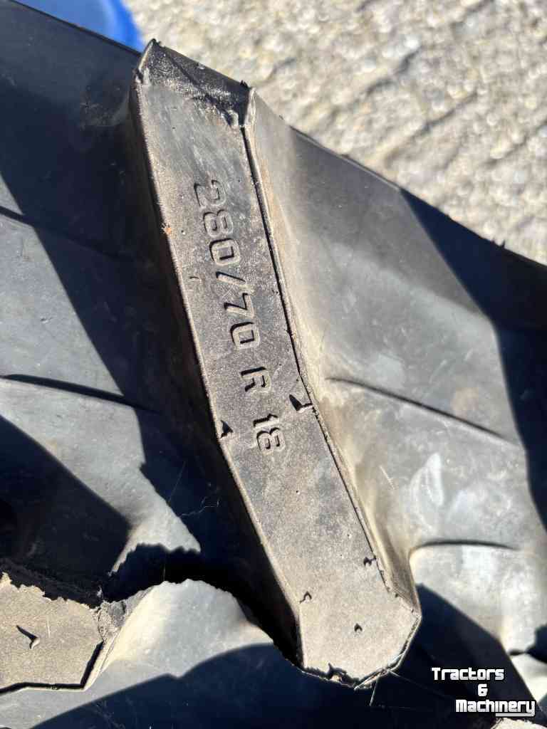 Räder, Reifen, Felgen & Distanzringe Trelleborg 420/70R24 & 280/70R18 Demontage
